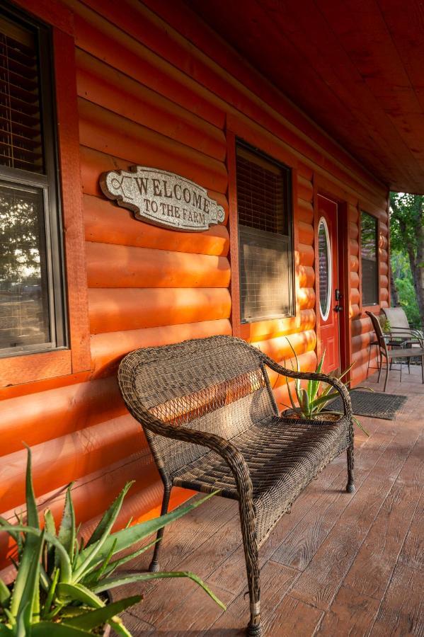 Cabin 1 Rental 15 Minutes From Magnolia And Baylor เวโก ภายนอก รูปภาพ