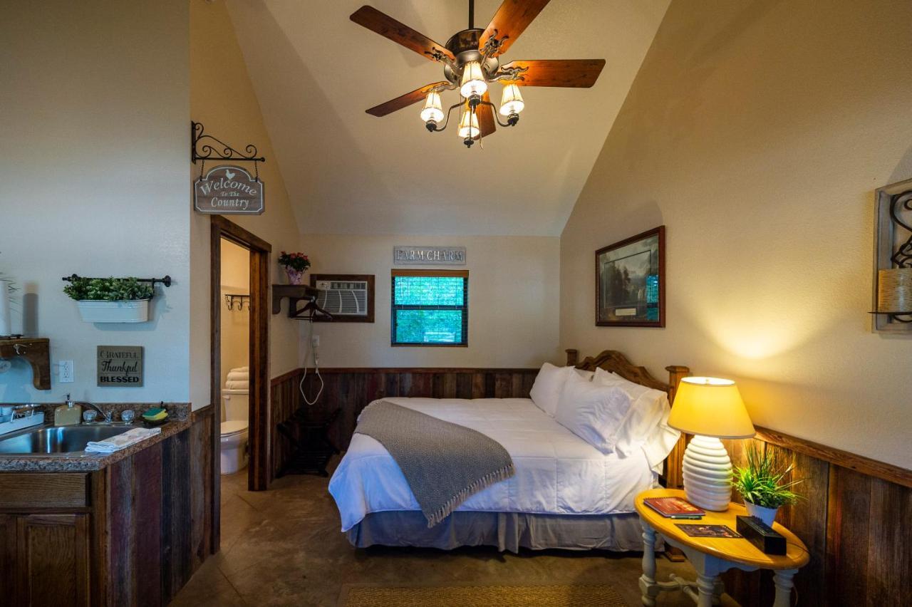 Cabin 1 Rental 15 Minutes From Magnolia And Baylor เวโก ภายนอก รูปภาพ