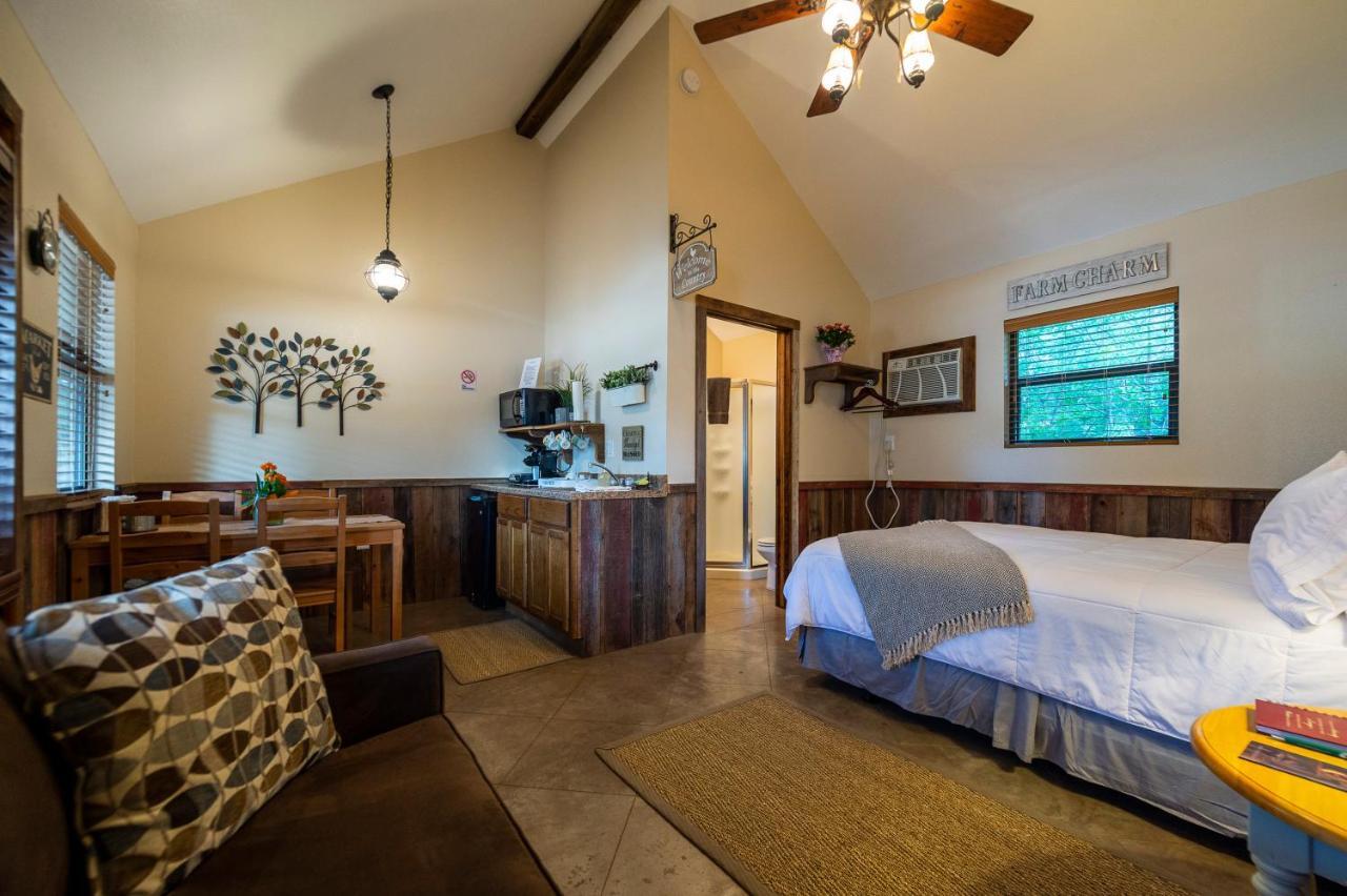 Cabin 1 Rental 15 Minutes From Magnolia And Baylor เวโก ภายนอก รูปภาพ