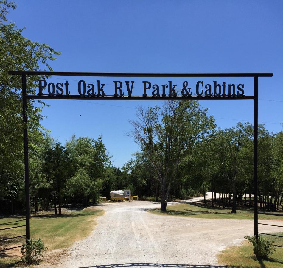 Cabin 1 Rental 15 Minutes From Magnolia And Baylor เวโก ภายนอก รูปภาพ